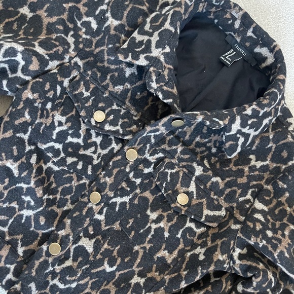 Leopard Print Cropped Blazer - Picture 6 of 7